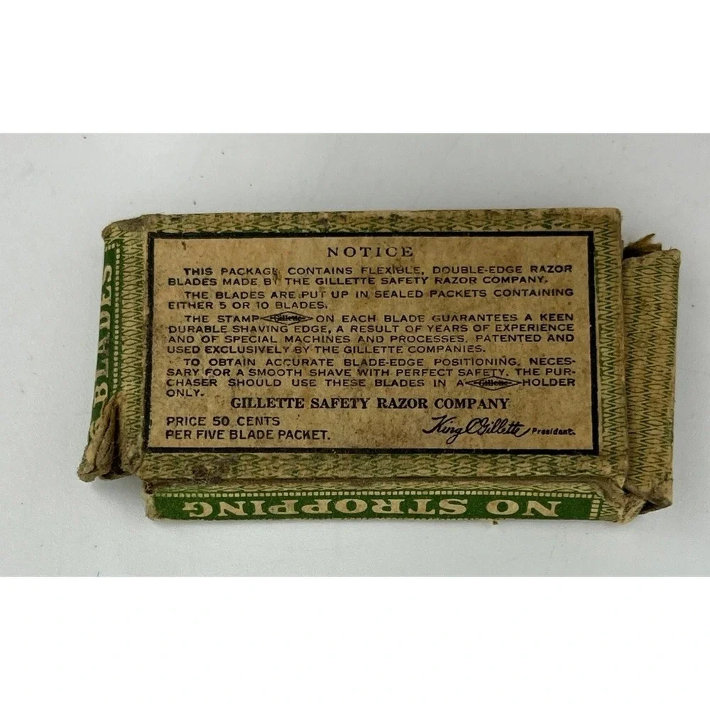 Vintage King Gillette Razor Blades Green Box with One Wrapped Blade